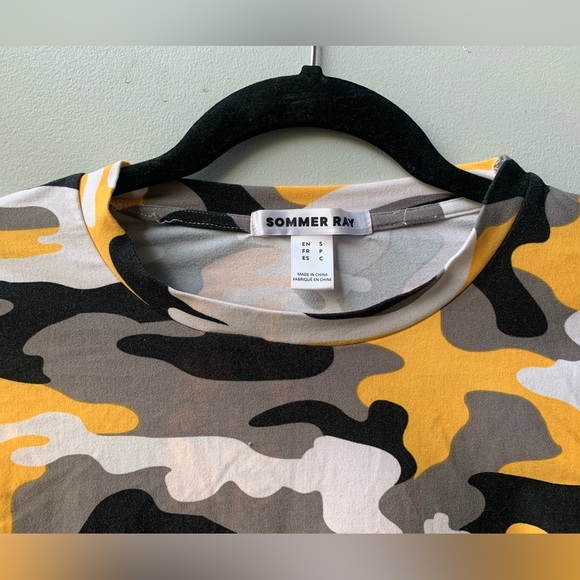 Sommer Ray long sleeves crop top - Picture 2 of 4